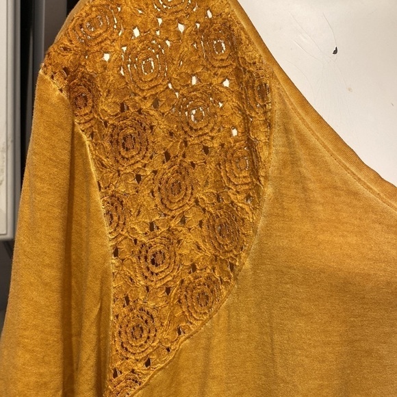 J womens My Gabby casual solid gold cap sleeve stretch plus size top 3X - Picture 2 of 4